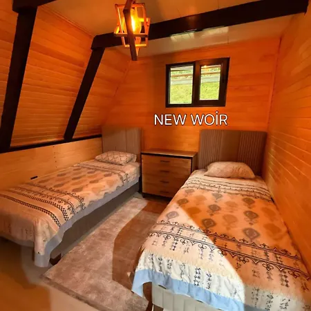 Alojamento de Acomodação e Pequeno-almoço New Woir Bungalovs *